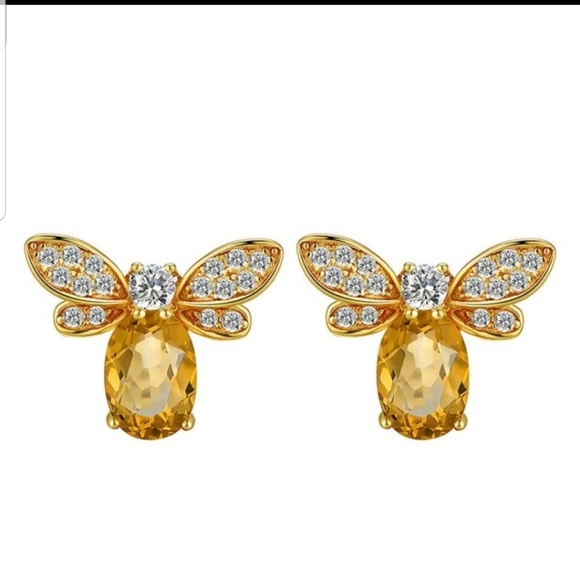 Avelons Designs Jewelry - Citrine gem bee stud earrings in Gold